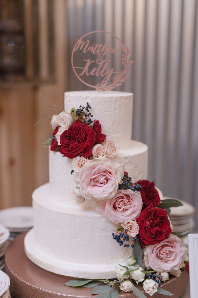 cake details for a southern wedding in Nashville