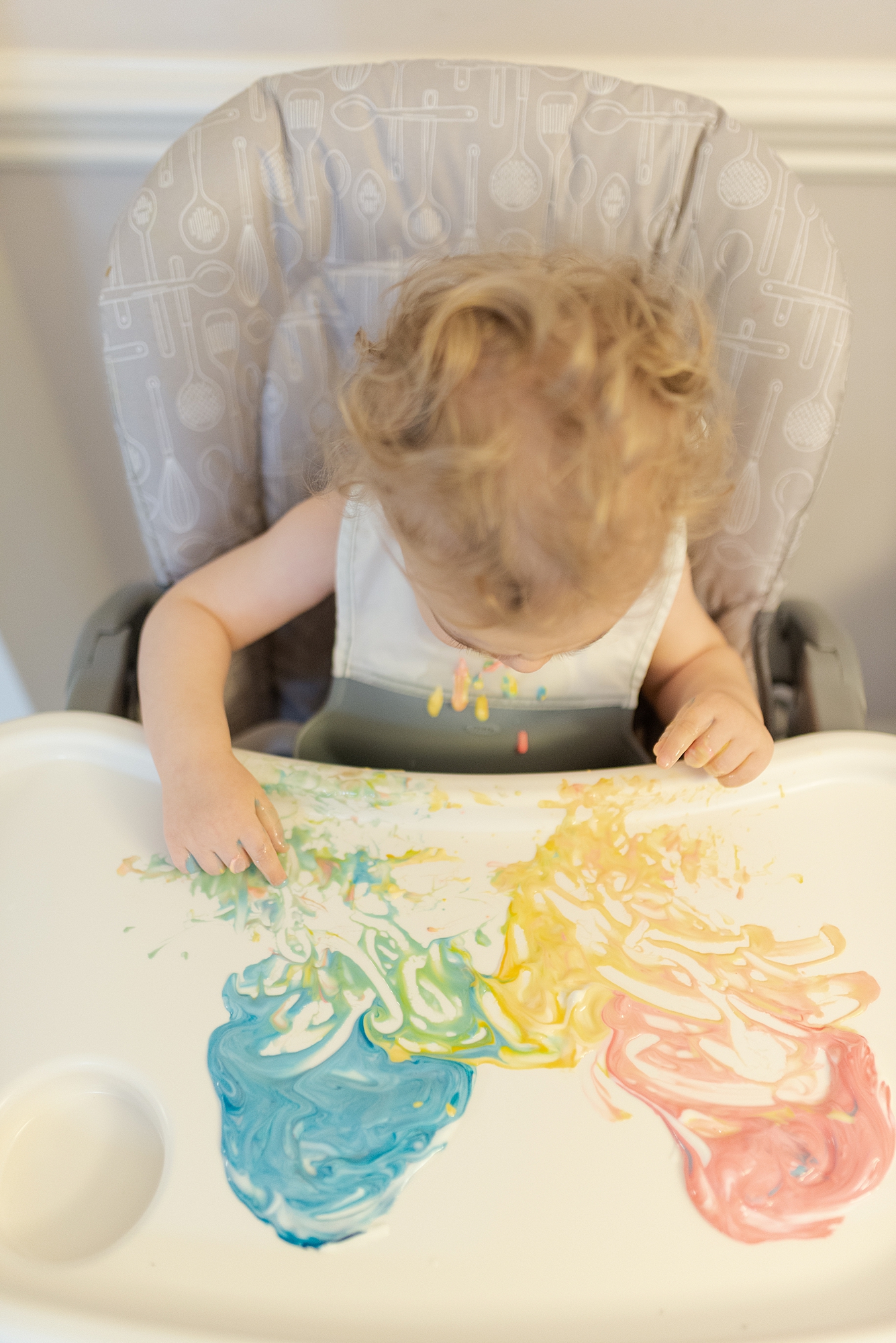 Nashville Family Photographer Dolly DeLong Photography Shares an Easy At Home Art Project You can do with your toddler