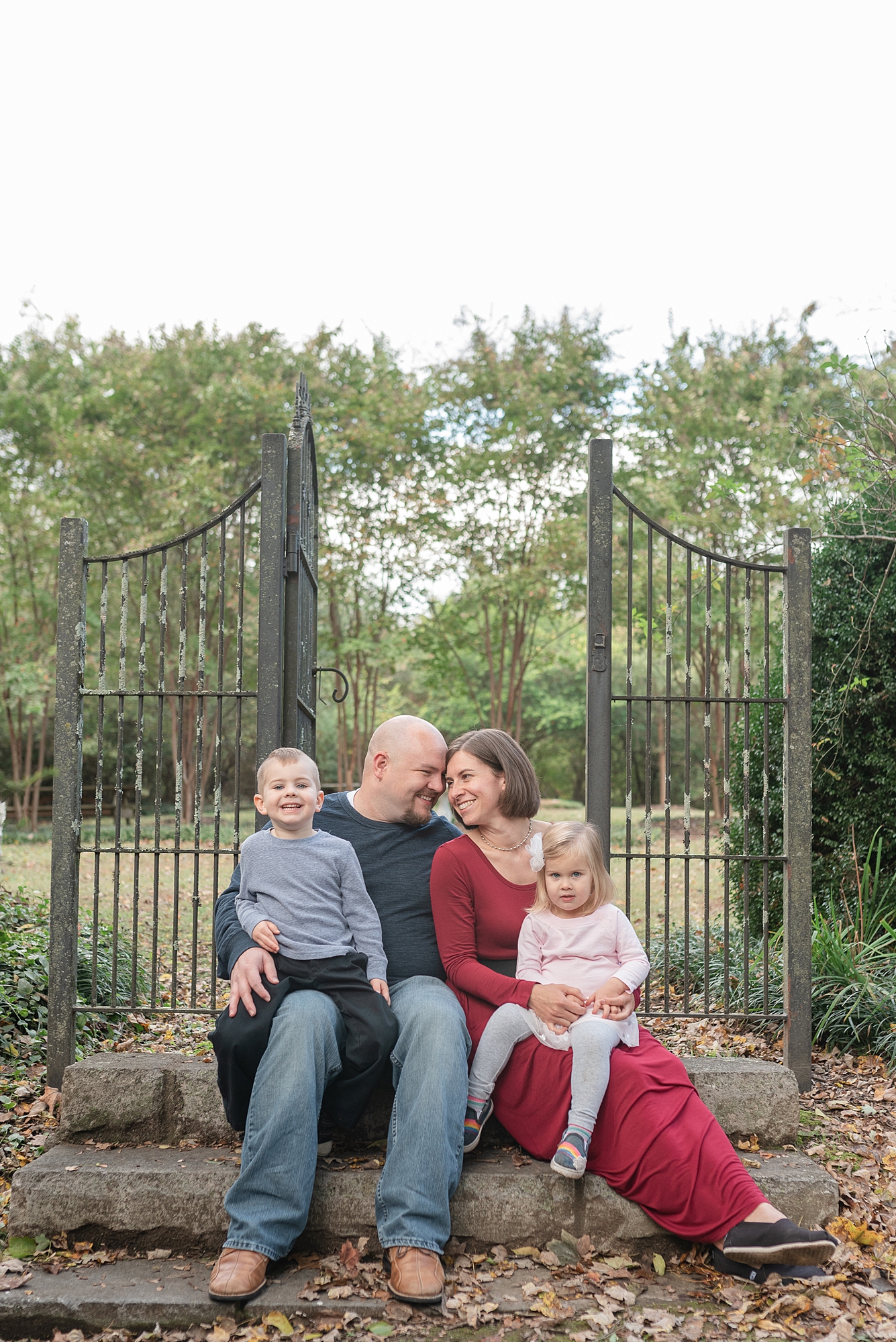 family of four portraits at historic stone hall in Nashville by Nashville family photographer Dolly DeLong Photography