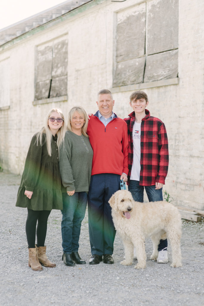 family photos at Harlinsdale farms in Franklin Tennessee by Nashville Family Photographer Dolly DeLong Photography Family of 4