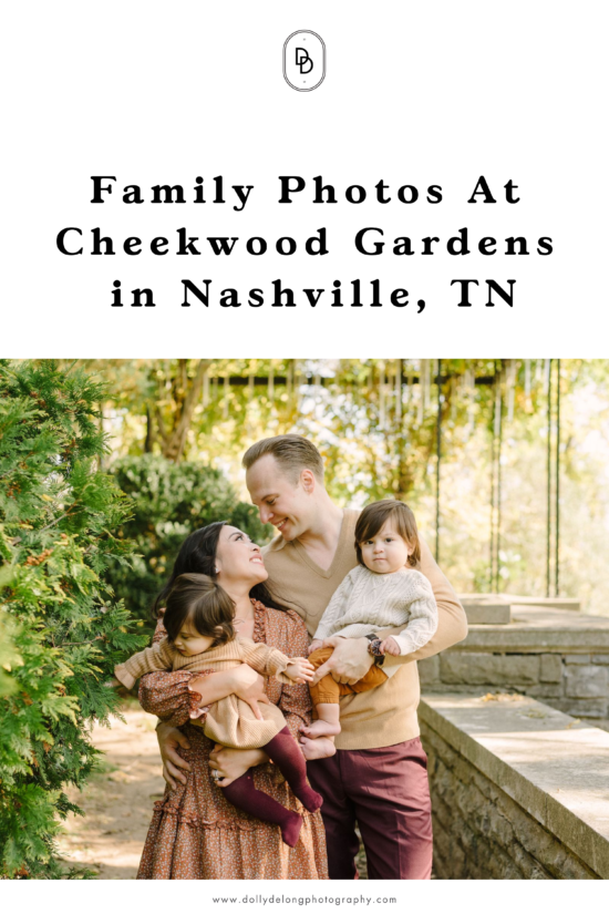 family photos at cheekwood estate by nashville family photograpaher dolly delong