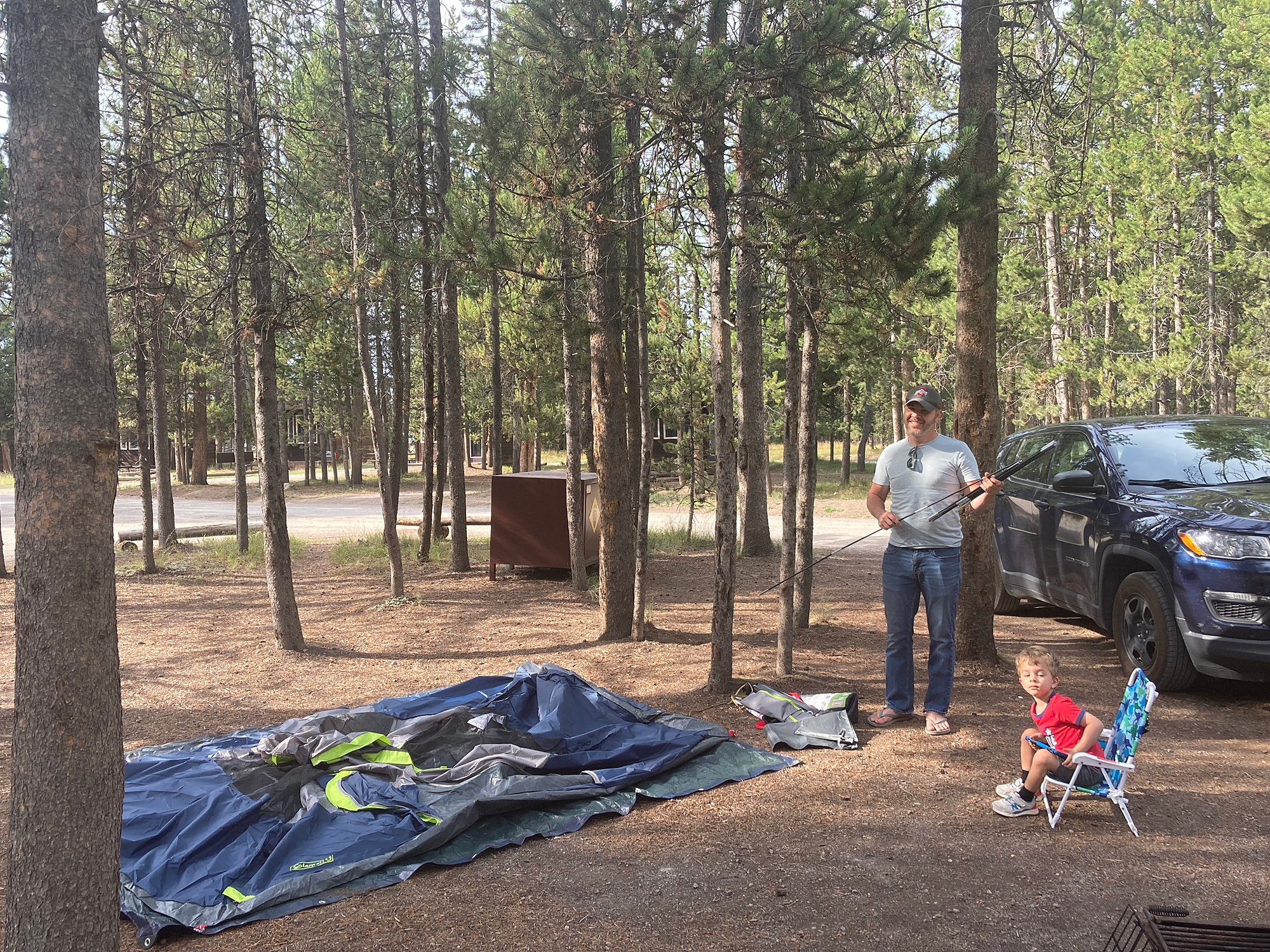 setting_up_camping_site_at_grand_teton_national_park