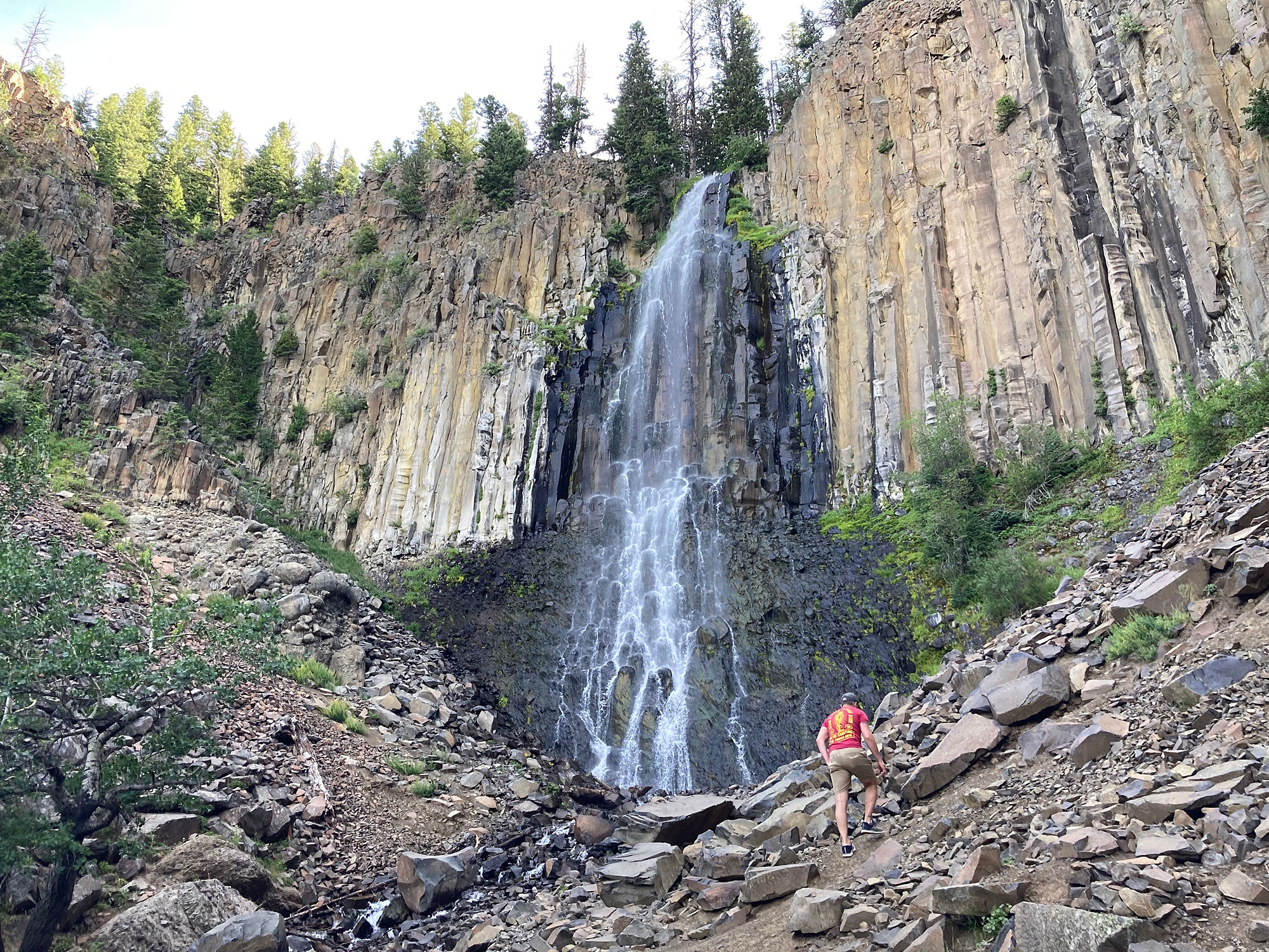 dad_hiking_at_palisade_falls_montana